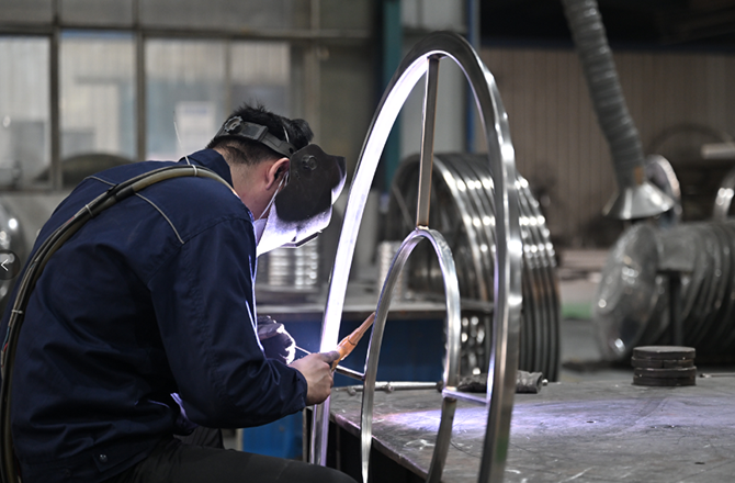 【 大河财立方】草莓视频黄色网站股份：科技创新促量变到质变，不断夯实精细草莓视频黄色片领域“护城河”